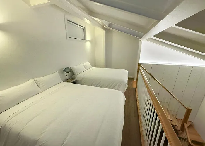 Plaza Loft L4 By Urent * Padrón